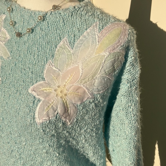 Vintage 80s 90s Pastel Floral Bouclé Knit Sweater - Picture 3 of 6